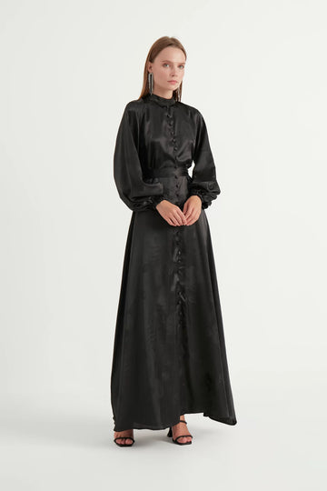 فستان سهرة ستان أسود من ديانا